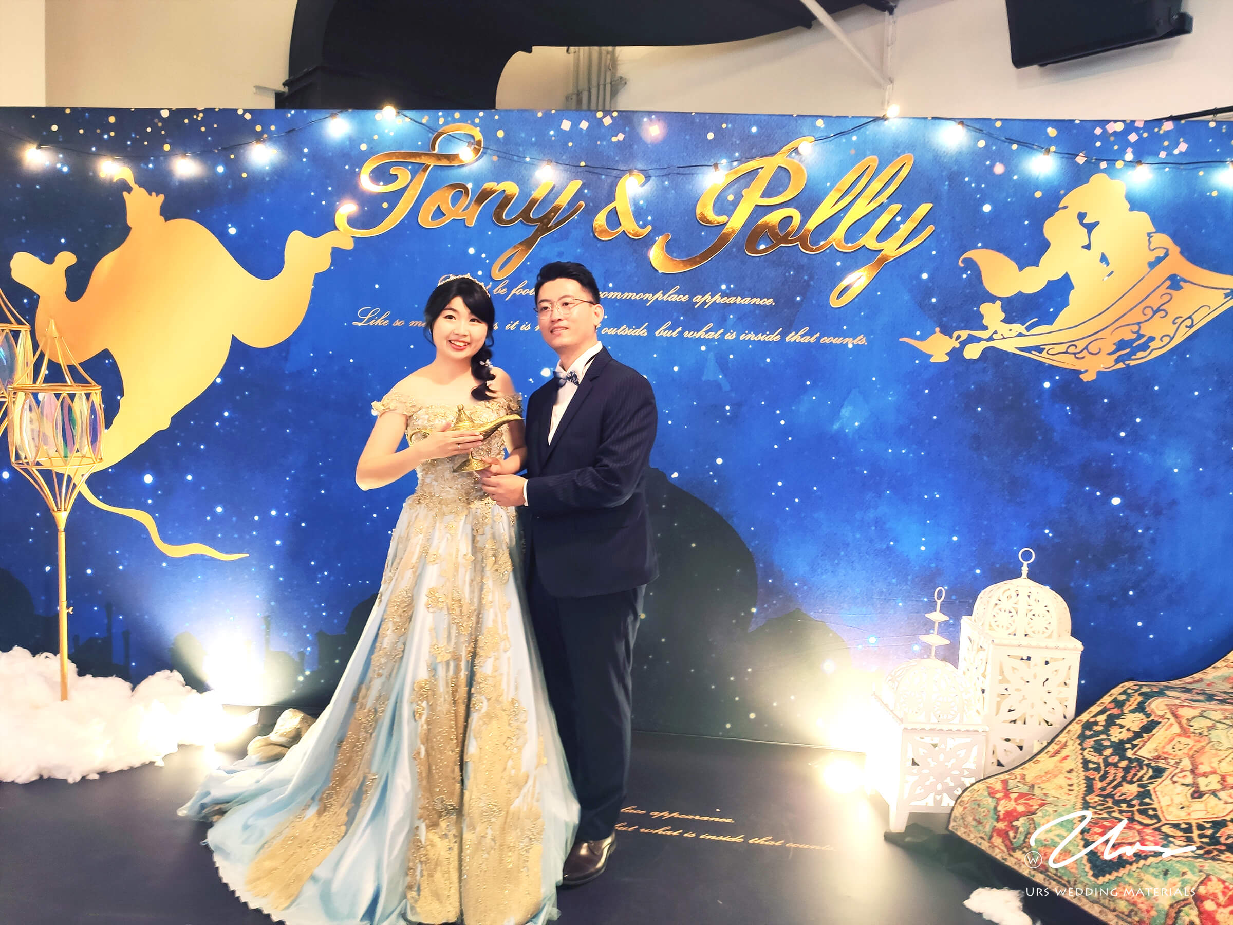 高雄婚禮佈置,南部婚禮佈置,高雄婚禮背板,高雄婚佈,高雄婚禮佈置推薦,高雄婚禮背板推薦,高雄婚禮佈置推薦,南部婚禮佈置推薦,高雄婚佈推薦,婚禮佈置方案,小資婚禮佈置,台南婚禮佈置,屏東婚禮佈置,卡通婚禮佈置,迪士尼婚禮佈置,迪士尼背板,公主婚禮佈置,公主背板,阿拉丁佈置,阿拉丁婚禮,阿拉丁背板,阿拉丁婚禮佈置,異國風情佈置,異國風情婚禮,異國風情背板,異國風情婚禮佈置