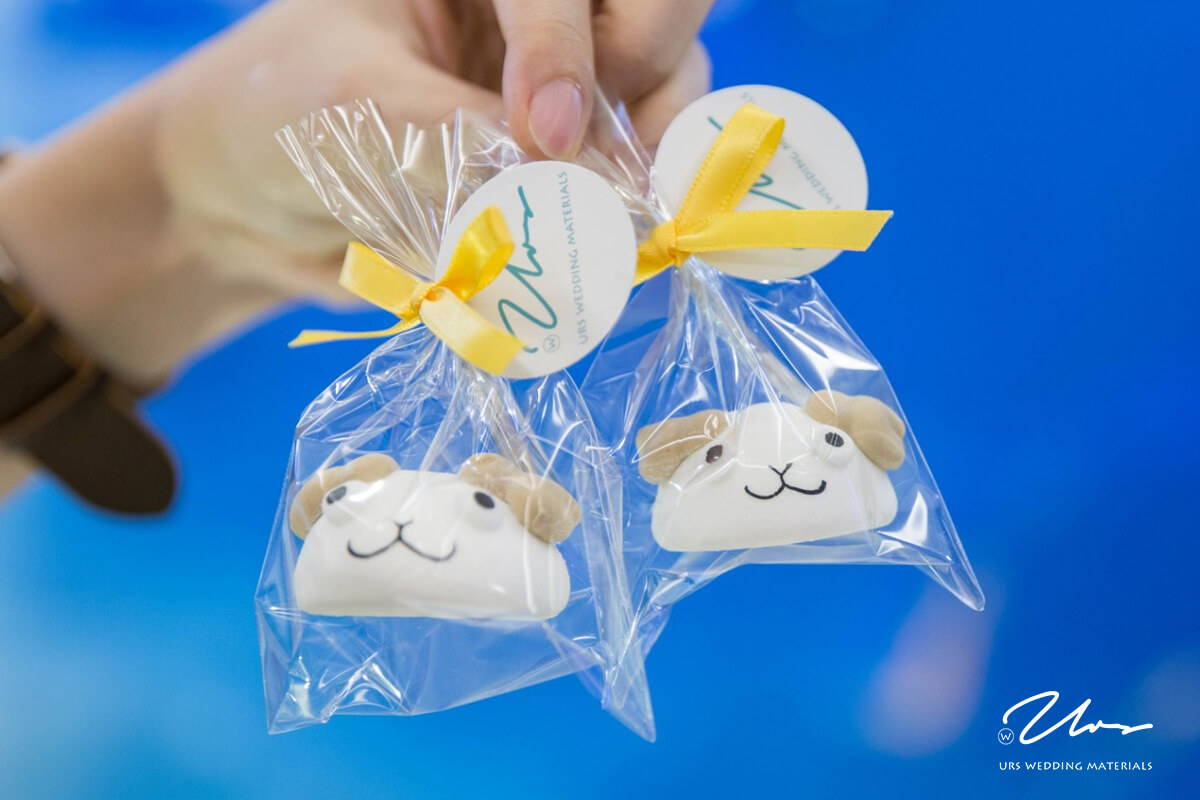 客製化婚禮小物,客製product婚禮小物,婚禮小物,實用婚禮小物,推薦婚禮小物,熱門婚禮小物,創意婚禮小物,高雄婚禮小物,高雄婚禮佈置,台南婚禮佈置,屏東婚禮佈置,愛麗絲婚禮佈置,米奇婚禮佈置,婚禮佈置背板